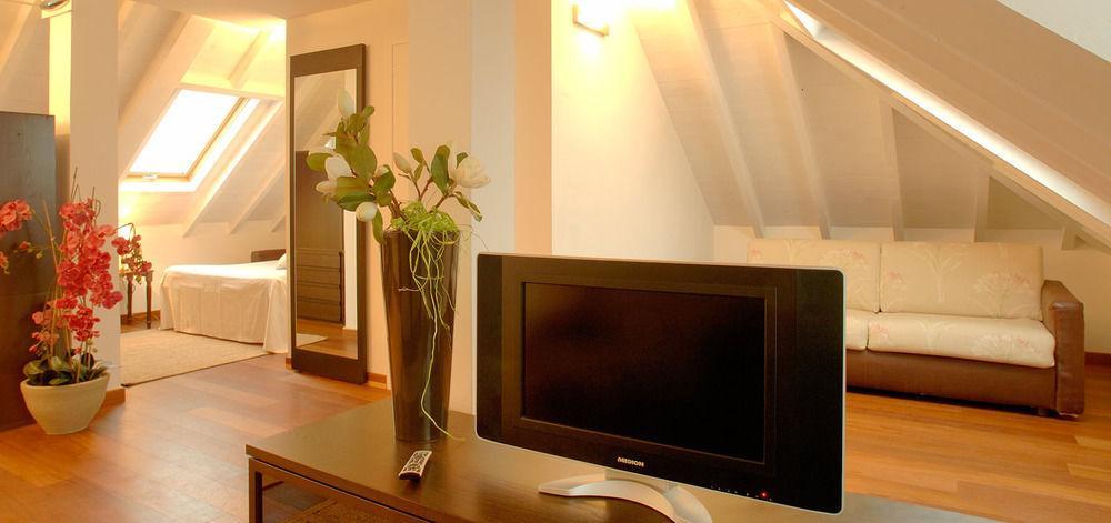 אלסיו Residence Villa Firenze מראה חיצוני תמונה